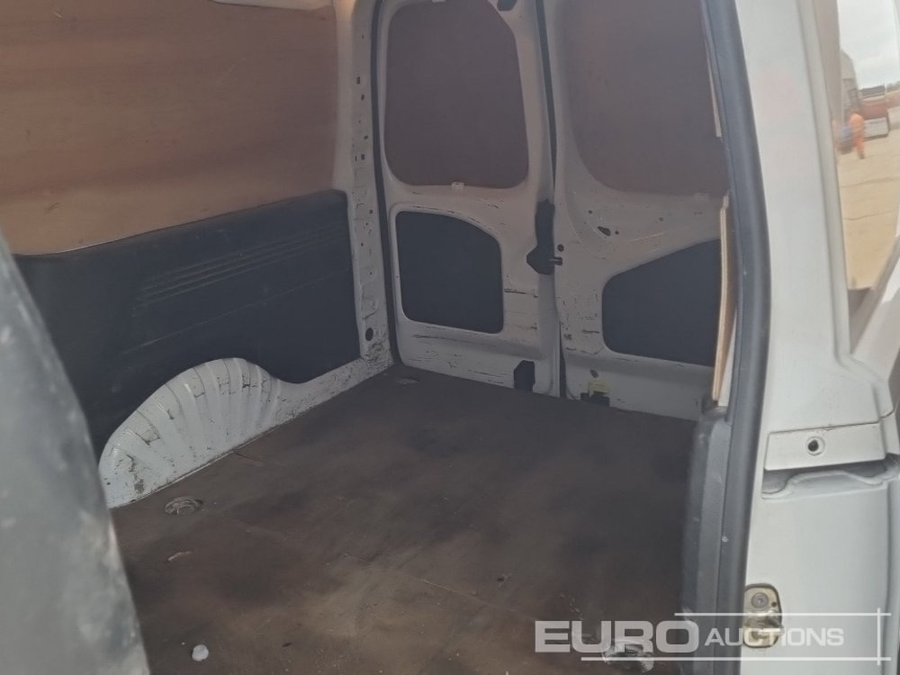 Van 2021 Vauxhall Combo: picture 20