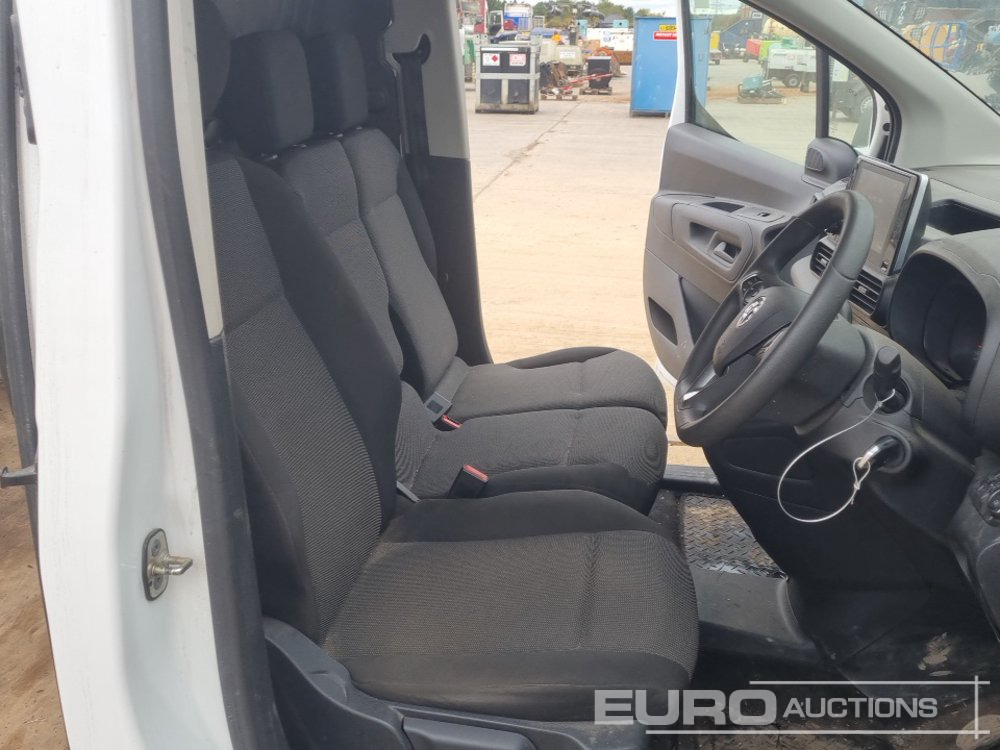 Van 2021 Vauxhall Combo: picture 29