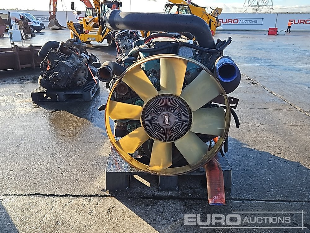 Volvo 6 Cylinder Engine, Gearbox - Engine: picture 4 Volvo 6 Cylinder Engine, Gearbox - Engine: picture 4