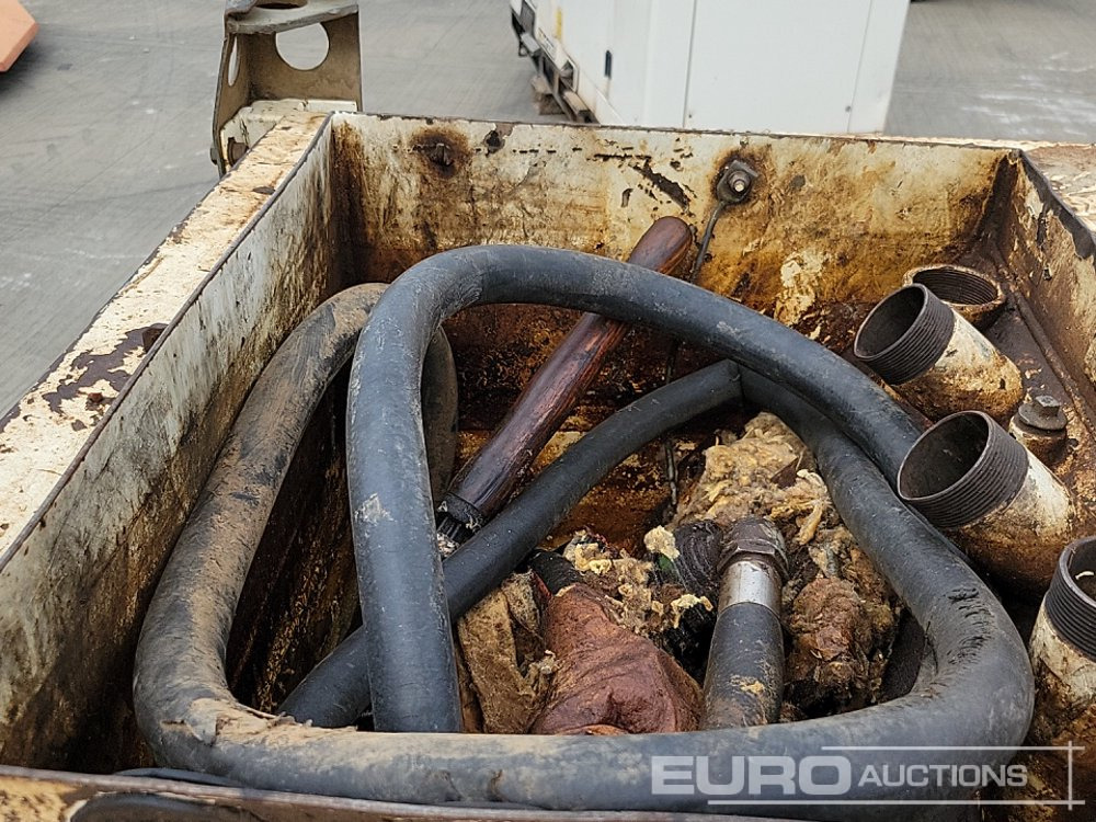 Storage tank Western Bunded Fuel Bowser, Manual Pump: picture 10