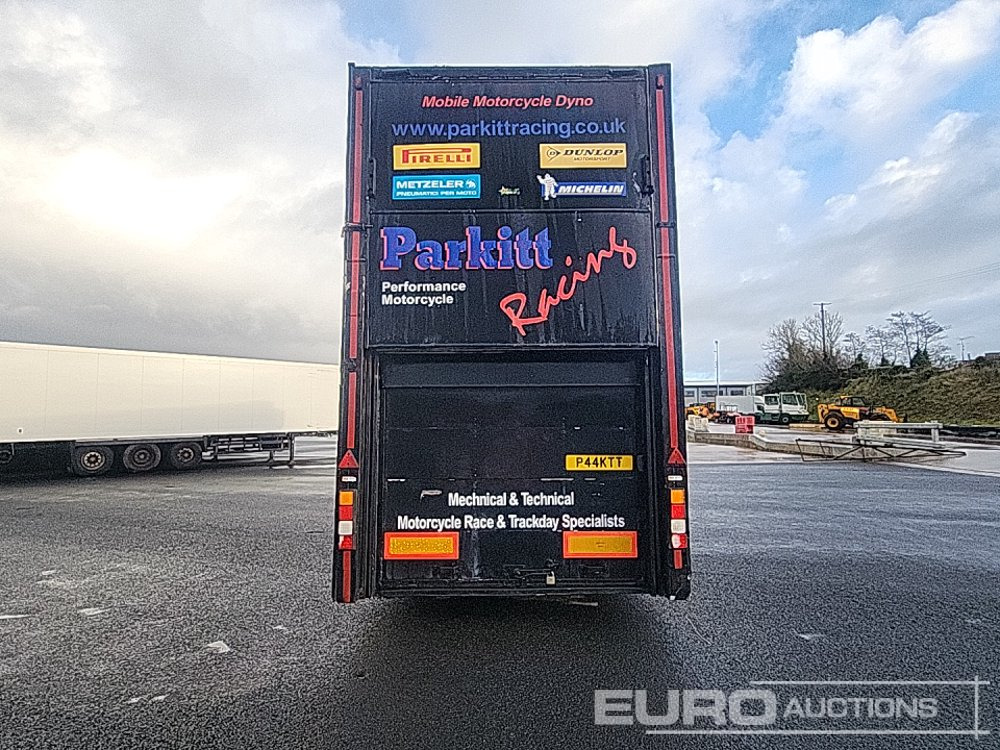 Wilson Tri Axle Double Deck Motor Sport Stepframe Trailer, Kitchen, Shower, Bedrooms, Garage - Closed box semi-trailer: picture 4 Wilson Tri Axle Double Deck Motor Sport Stepframe Trailer, Kitchen, Shower, Bedrooms, Garage - Closed box semi-trailer: picture 4