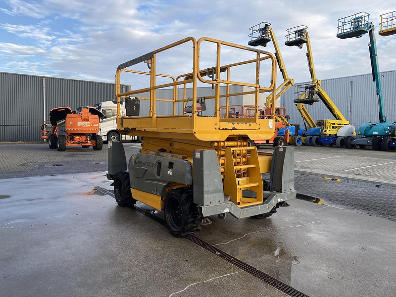 Haulotte Compact 12DX, Schaar hoogwerker, 4X4 Diesel - Aerial platform: picture 3 Haulotte Compact 12DX, Schaar hoogwerker, 4X4 Diesel - Aerial platform: picture 3