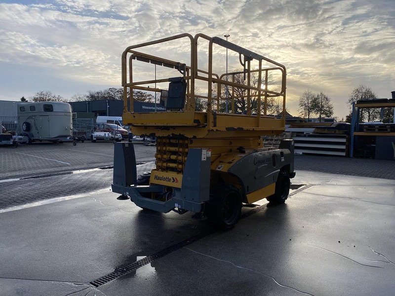 Haulotte Compact 12DX, Schaar hoogwerker, 4X4 Diesel - Aerial platform: picture 5 Haulotte Compact 12DX, Schaar hoogwerker, 4X4 Diesel - Aerial platform: picture 5