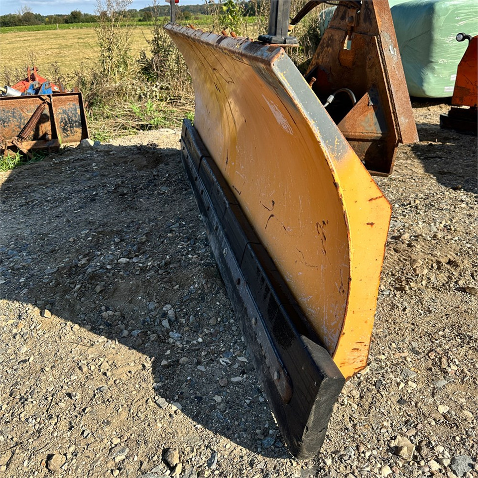 ABC 250 cm - Farm tractor: picture 2 ABC 250 cm - Farm tractor: picture 2