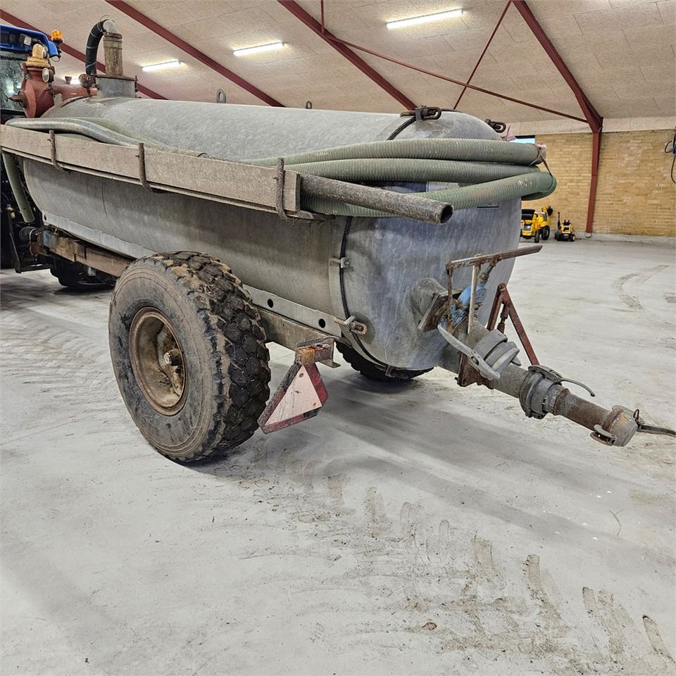 ABC 5000 Liter - Fertilizing equipment: picture 4 ABC 5000 Liter - Fertilizing equipment: picture 4