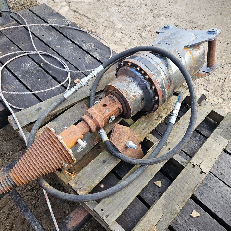 ABC Unknown - Log splitter: picture 1 ABC Unknown - Log splitter: picture 1