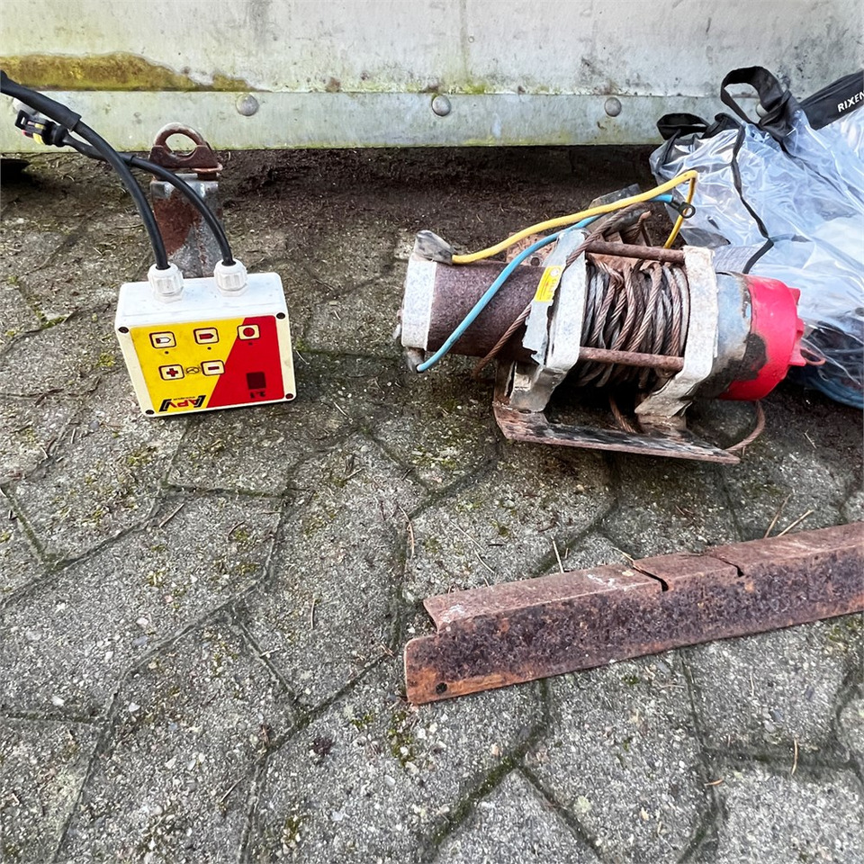 Side-by-side/ ATV APV WD 40 M2: picture 10