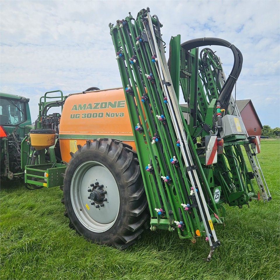 Amazone UG 3000 Nova - Sprayer: picture 3 Amazone UG 3000 Nova - Sprayer: picture 3