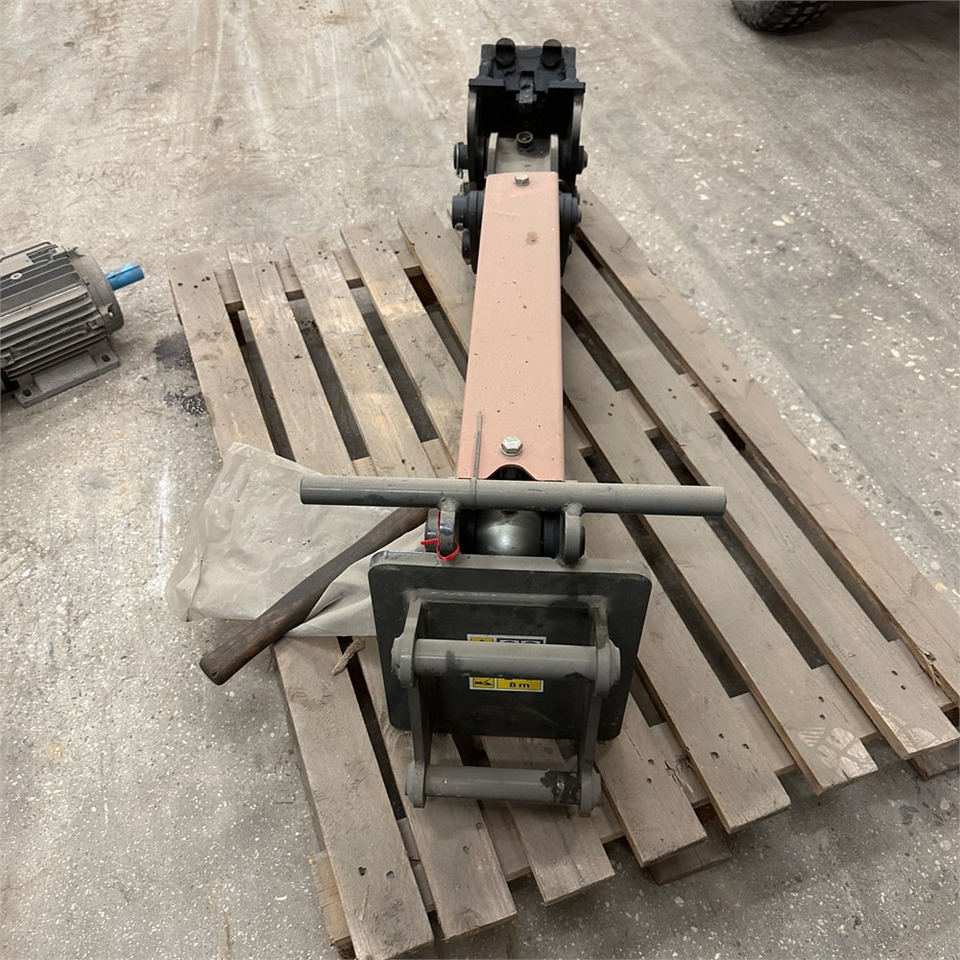 CANGINI 100 - Attachment for Excavator: picture 3 CANGINI 100 - Attachment for Excavator: picture 3