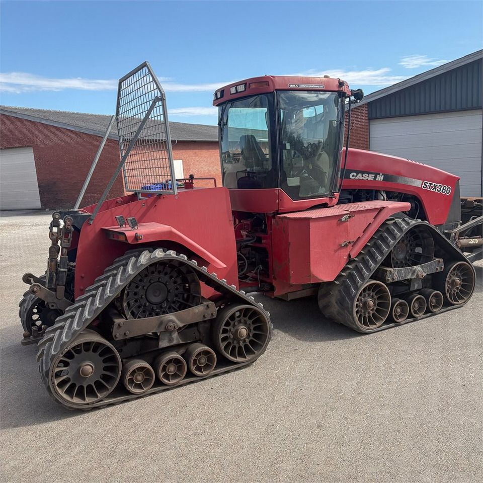 CASE IH STX380 - Farm tractor: picture 3 CASE IH STX380 - Farm tractor: picture 3