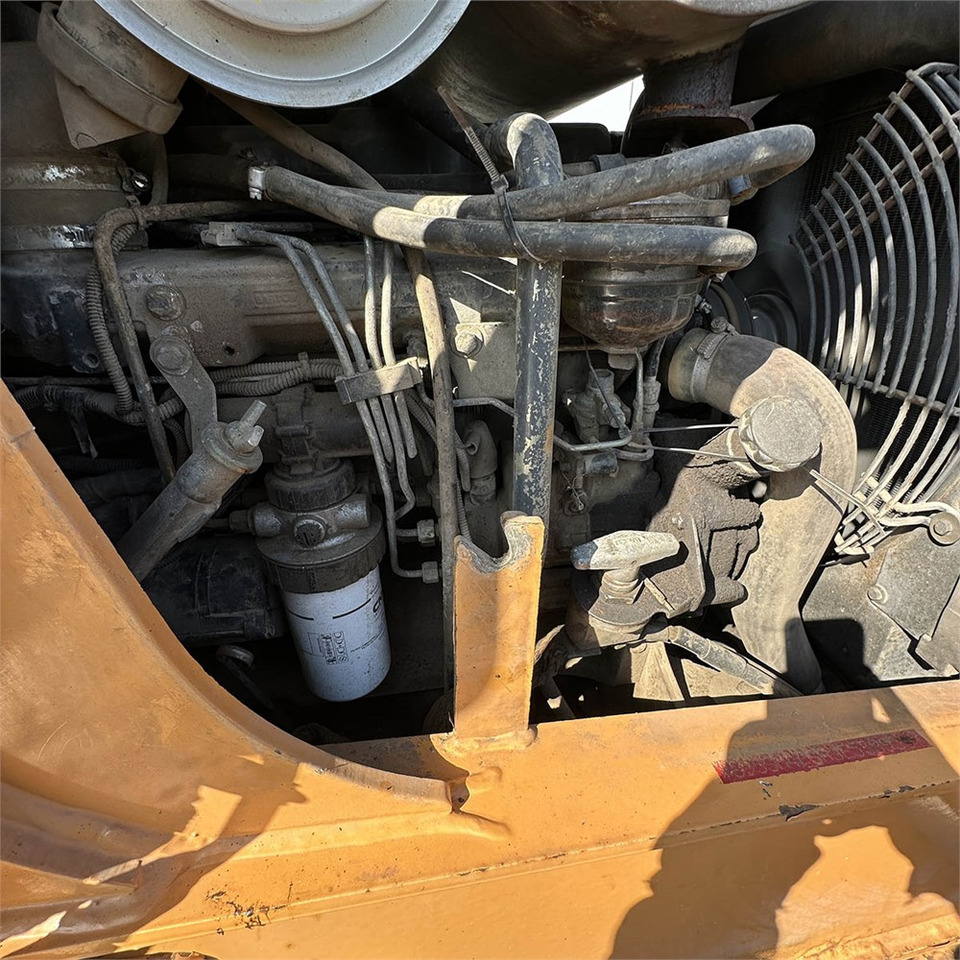 Backhoe loader Case 695SM-4PS: picture 31 Backhoe loader Case 695SM-4PS: picture 31