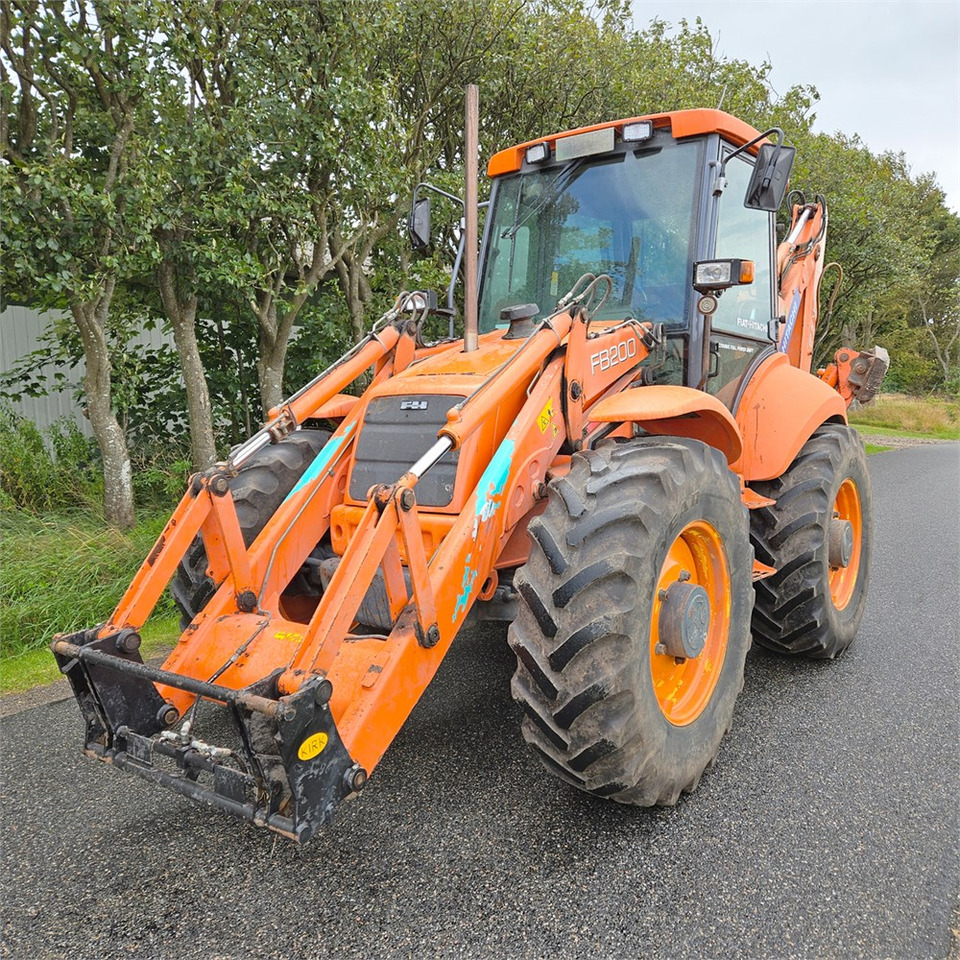 Fiat-Hitachi FB200-4PS - Backhoe loader: picture 1 Fiat-Hitachi FB200-4PS - Backhoe loader: picture 1