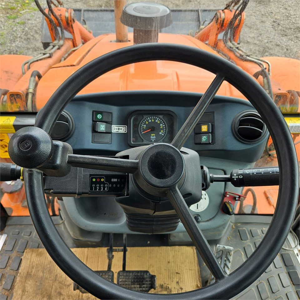 Backhoe loader Fiat-Kobelco B200 4PS: picture 17