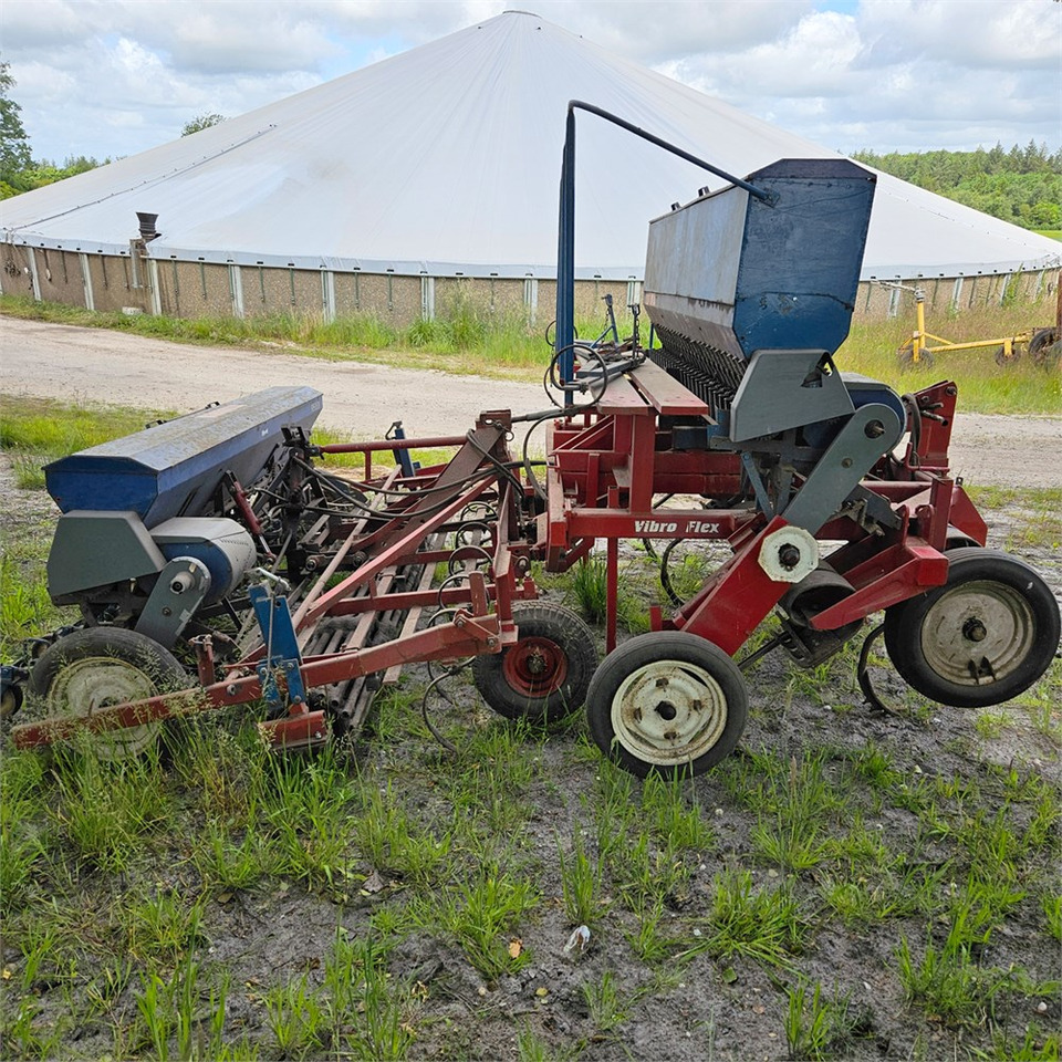 Fiona 4300 - Sowing equipment: picture 4 Fiona 4300 - Sowing equipment: picture 4