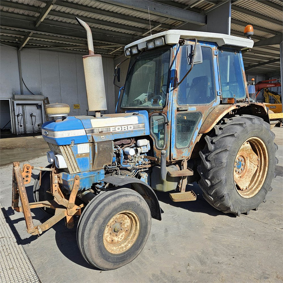 Ford 6810 - Farm tractor: picture 1 Ford 6810 - Farm tractor: picture 1