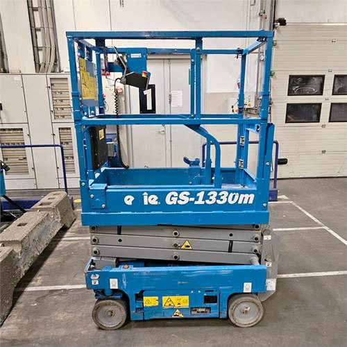 Genie GS1330m - Scissor lift: picture 1 Genie GS1330m - Scissor lift: picture 1