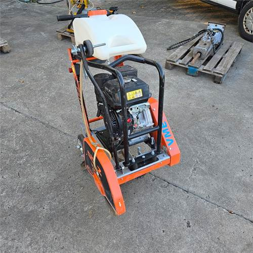 Gölz FS170 - Asphalt machine: picture 4 Gölz FS170 - Asphalt machine: picture 4