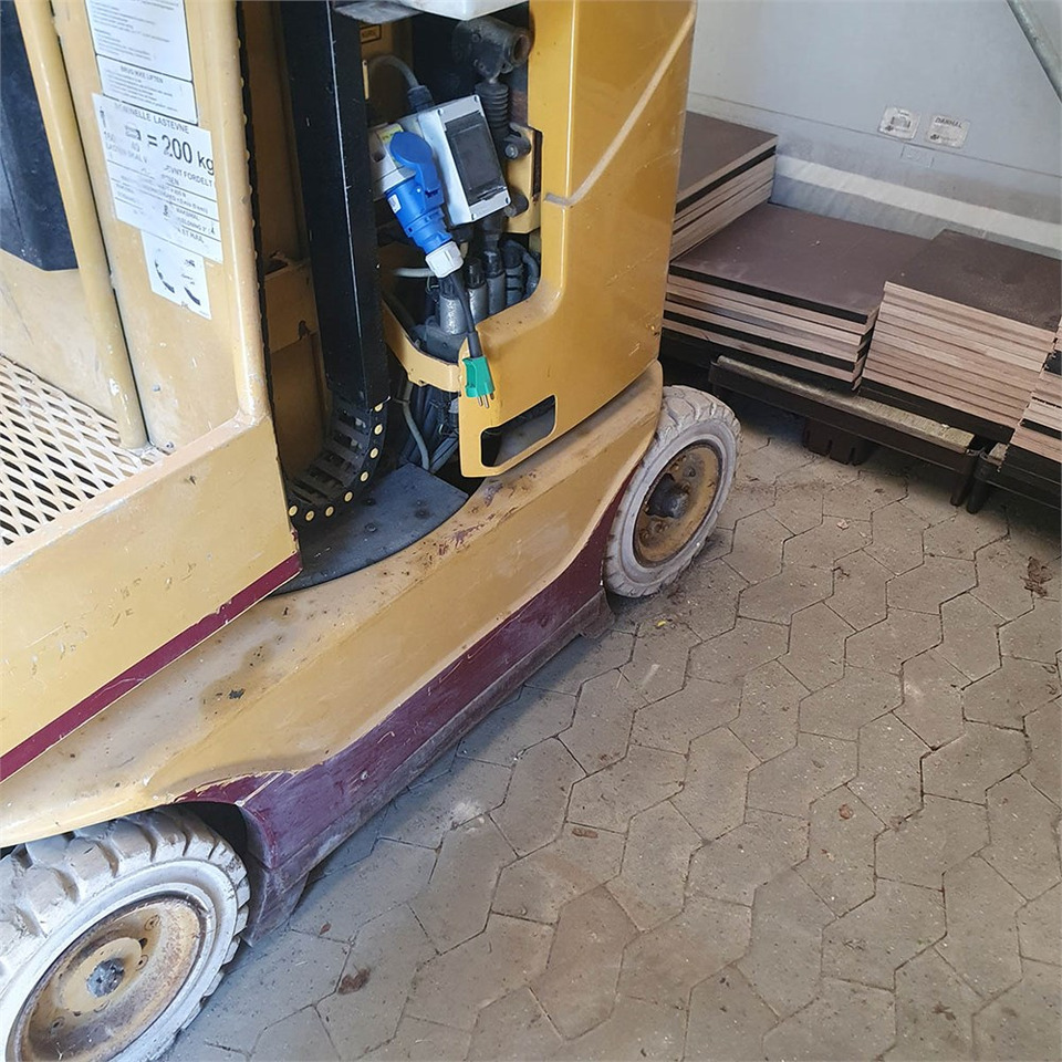 Grove Toucan 800 - Vertical mast lift: picture 5 Grove Toucan 800 - Vertical mast lift: picture 5