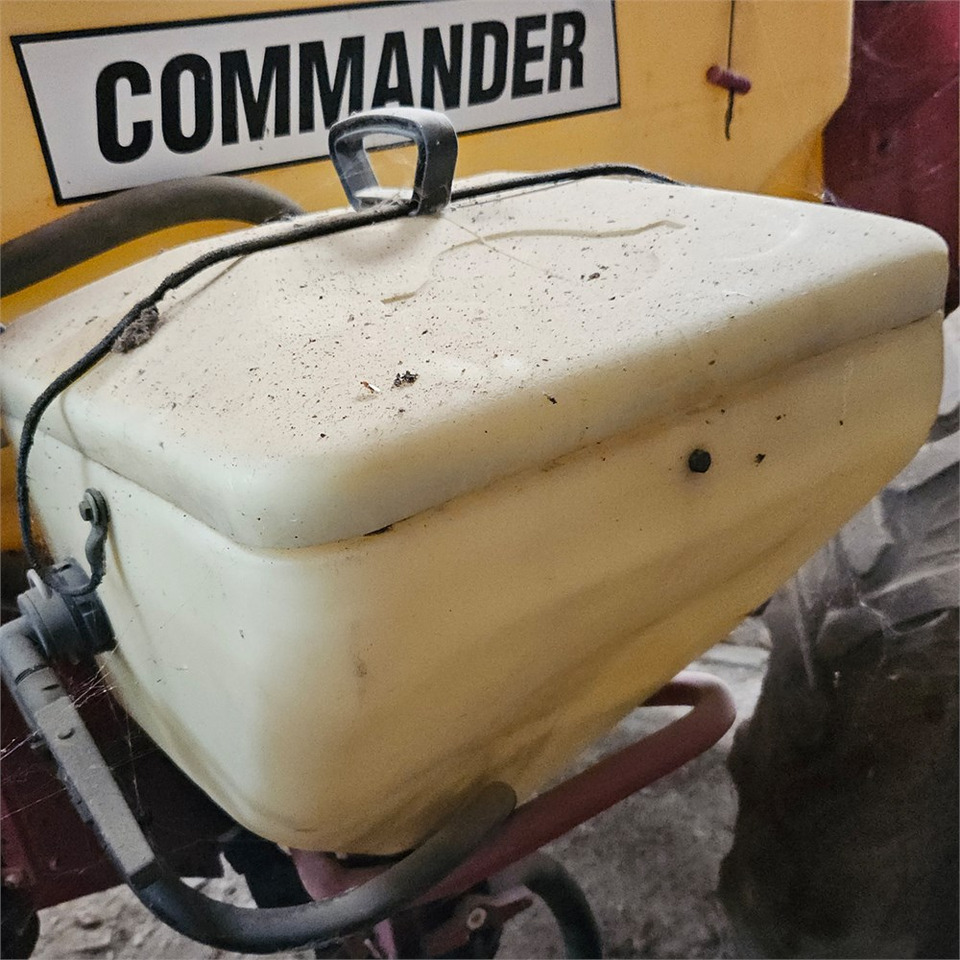 Sprayer Hardi CM2 Commander 2.800 l: picture 20