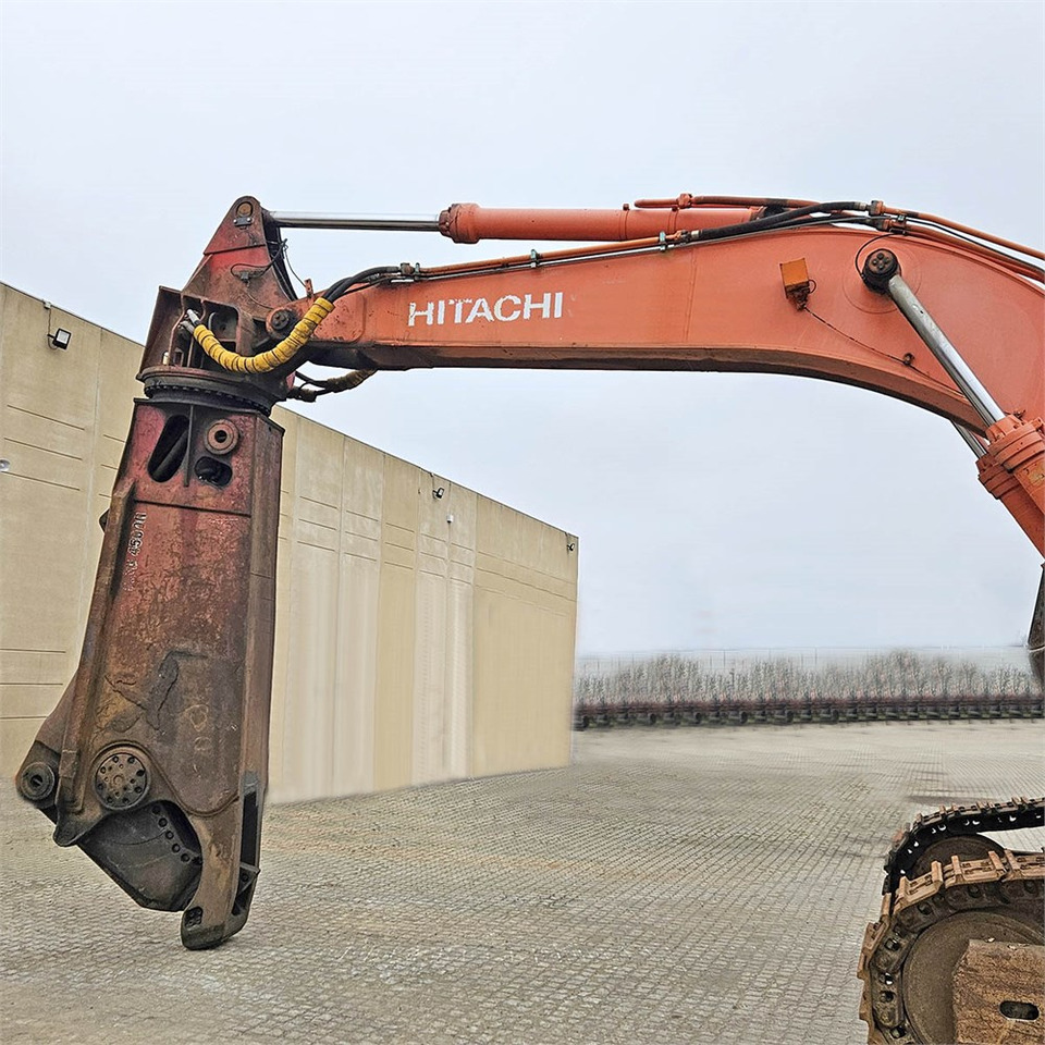 Crawler excavator Hitachi ZX520LCH-3: picture 39