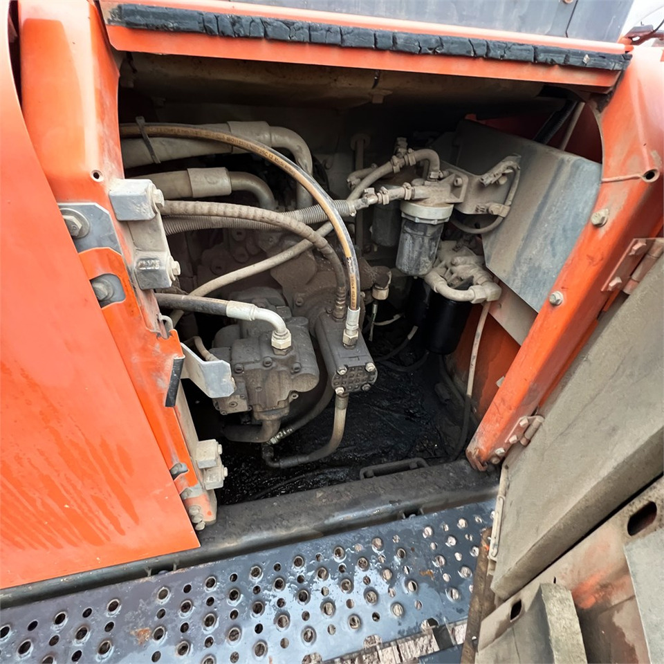 Crawler excavator Hitachi Zaxis 470LCH-5B: picture 47