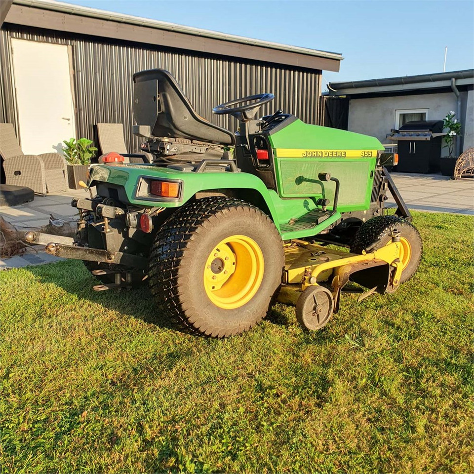 John Deere 455 - Garden mower: picture 4 John Deere 455 - Garden mower: picture 4