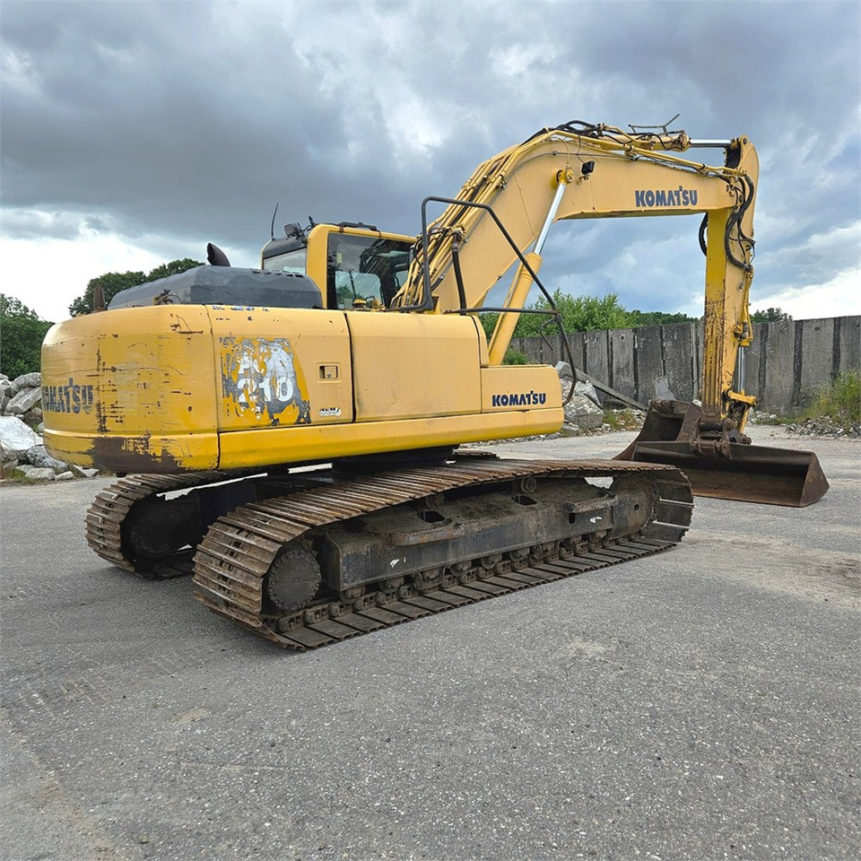 Crawler excavator Komatsu PC210 LC-8: picture 7