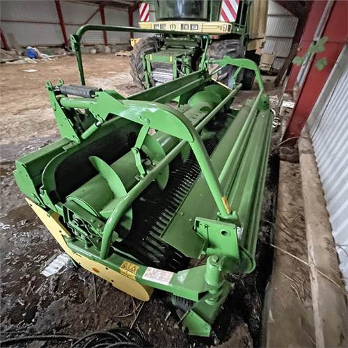 Leasing of Krone BiG X V8 Krone BiG X V8: picture 33 Leasing of Krone BiG X V8 Krone BiG X V8: picture 33