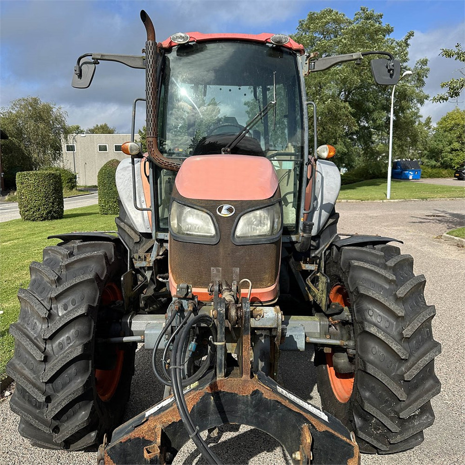 Kubota M 9540 2/4 WD - Farm tractor: picture 2 Kubota M 9540 2/4 WD - Farm tractor: picture 2