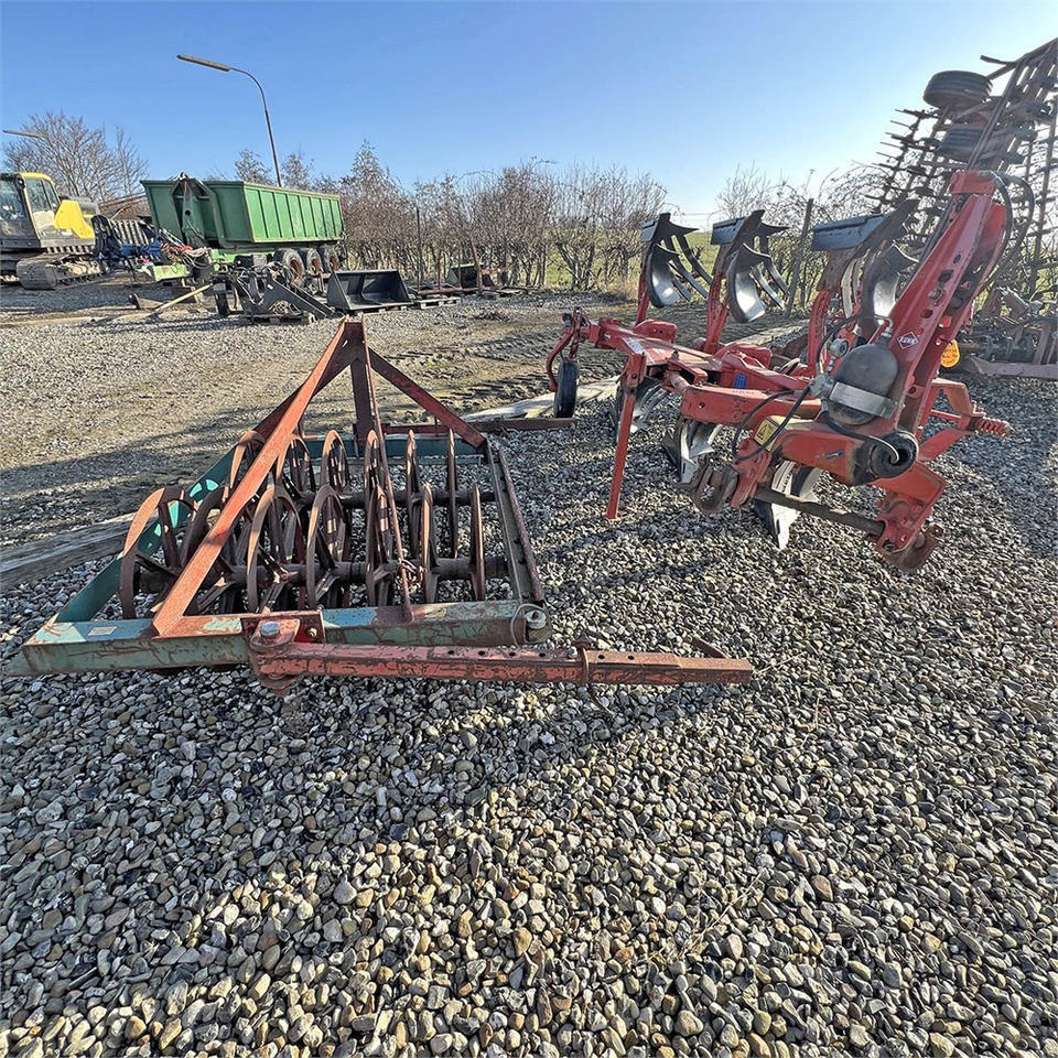 Kuhn Master 120 - Plow: picture 2 Kuhn Master 120 - Plow: picture 2