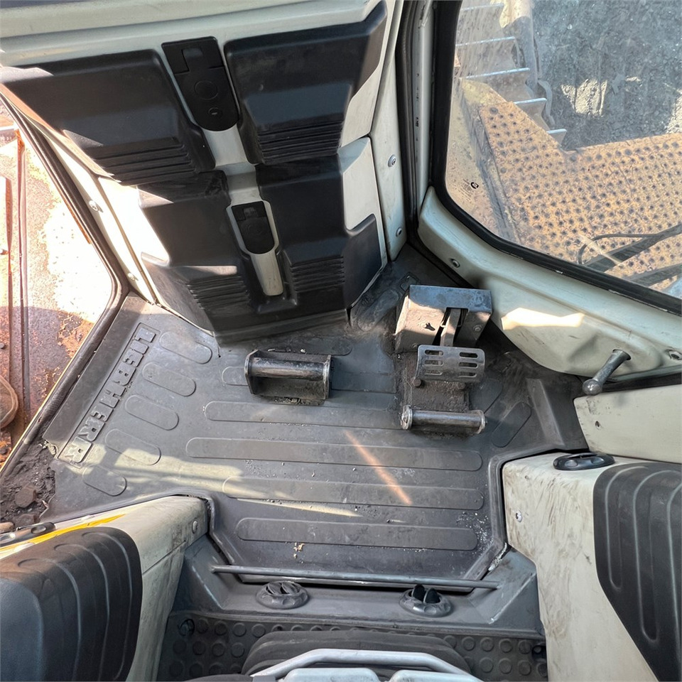 Leasing of Liebherr PR 764 Liebherr PR 764: picture 28