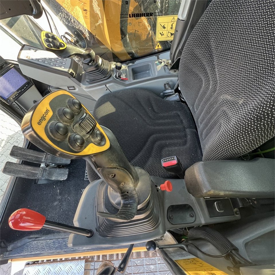 Crawler excavator Liebherr R914 Compact S: picture 20 Crawler excavator Liebherr R914 Compact S: picture 20