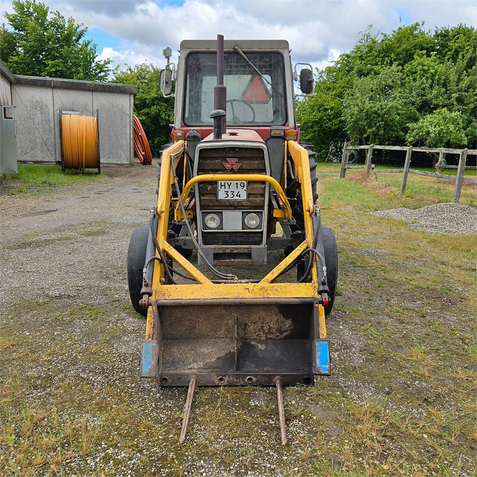 Massey Ferguson 590 - Farm tractor: picture 2 Massey Ferguson 590 - Farm tractor: picture 2