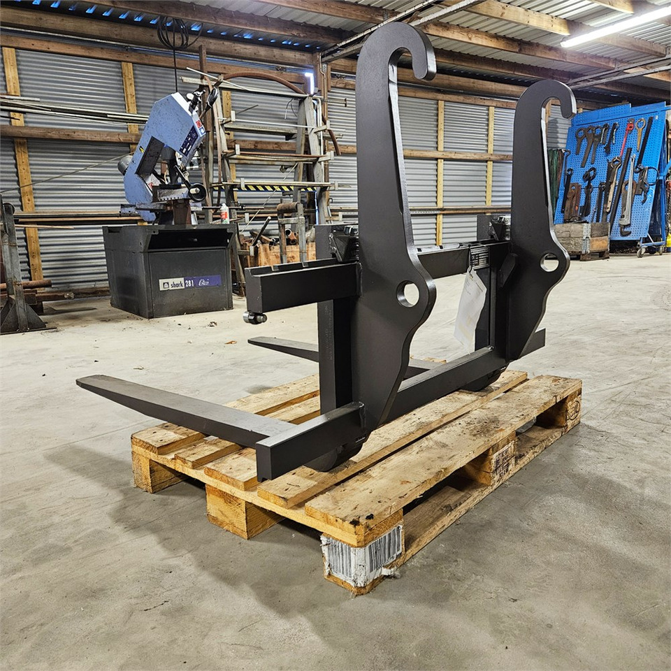 Mecalac 2.500 kg - Forks: picture 4 Mecalac 2.500 kg - Forks: picture 4