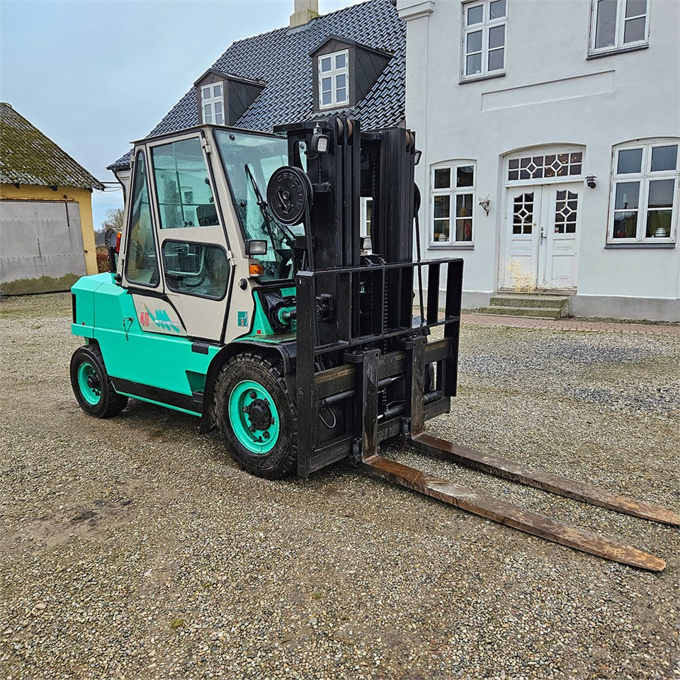 Mitsubishi FB45 - Forklift: picture 2 Mitsubishi FB45 - Forklift: picture 2