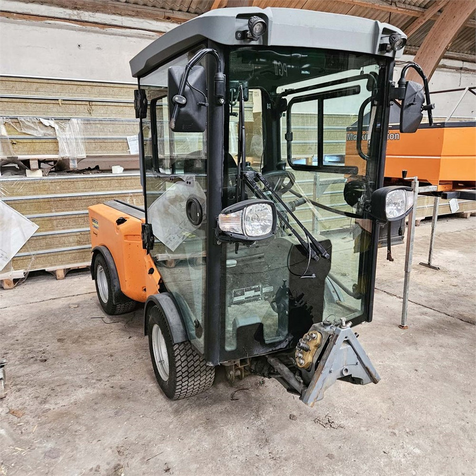 Kärcher PF-C MIC42 - Municipal/ Special vehicle: picture 2 Kärcher PF-C MIC42 - Municipal/ Special vehicle: picture 2