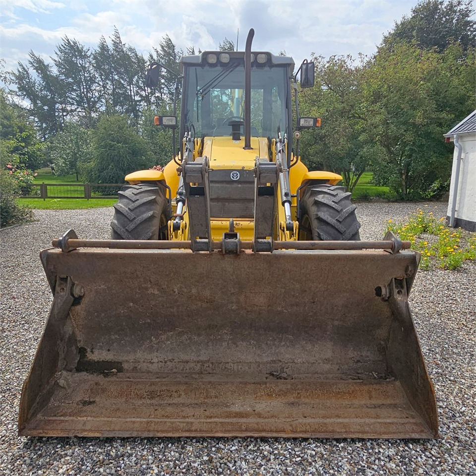 New Holland LB115 B-4PS - Backhoe loader: picture 3 New Holland LB115 B-4PS - Backhoe loader: picture 3