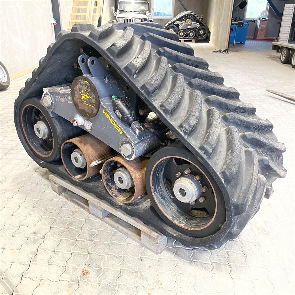 Poluzzi Track System Winder 30 - Farm tractor: picture 1 Poluzzi Track System Winder 30 - Farm tractor: picture 1