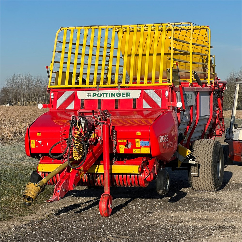 Pöttinger Boss Alpine 251 - Hay and forage equipment: picture 2 Pöttinger Boss Alpine 251 - Hay and forage equipment: picture 2