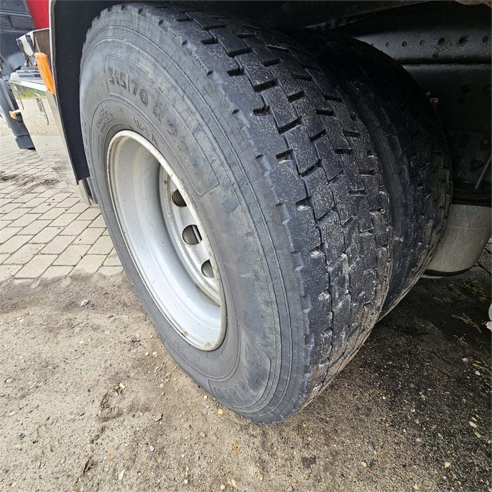 Hook lift truck Renault D 26 Wide: picture 41 Hook lift truck Renault D 26 Wide: picture 41