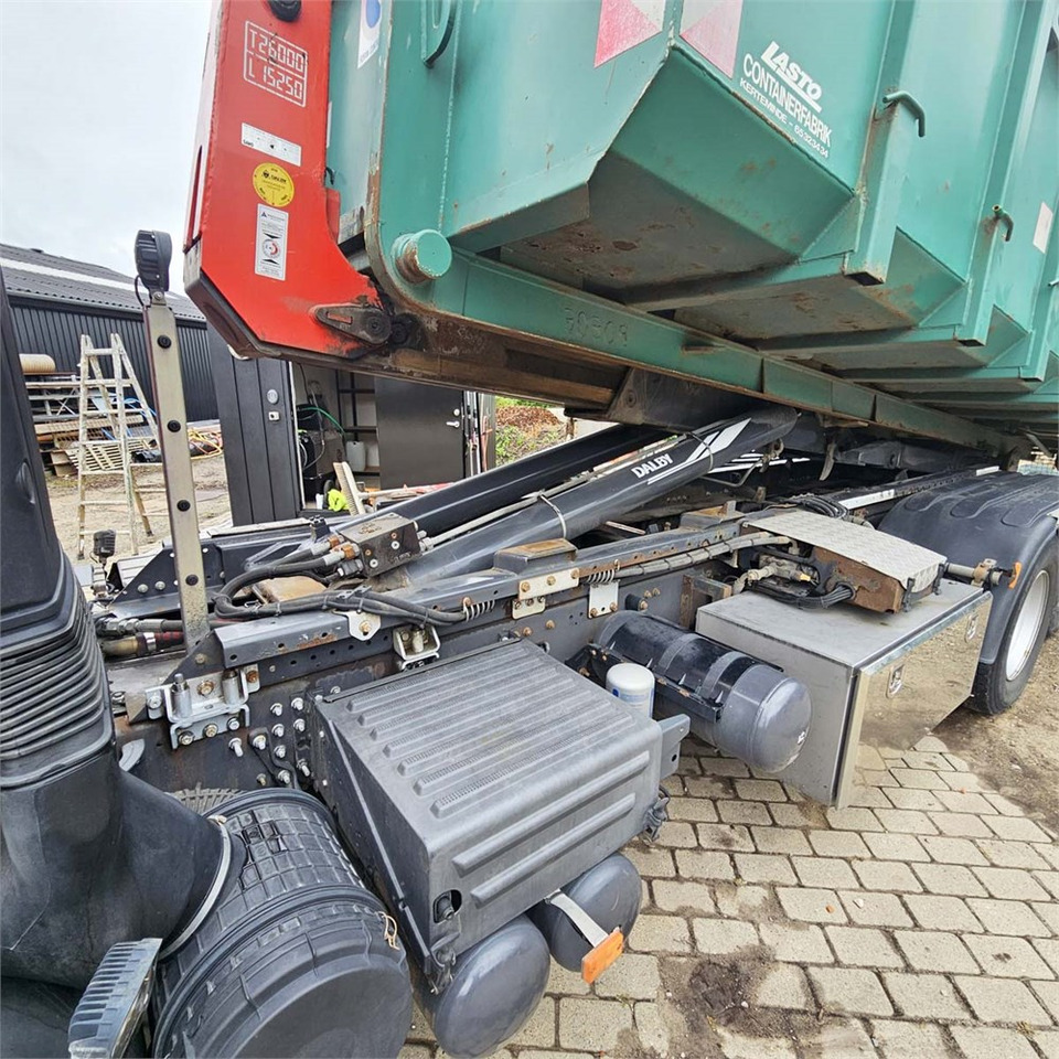 Hook lift truck Renault D 26 Wide: picture 22 Hook lift truck Renault D 26 Wide: picture 22