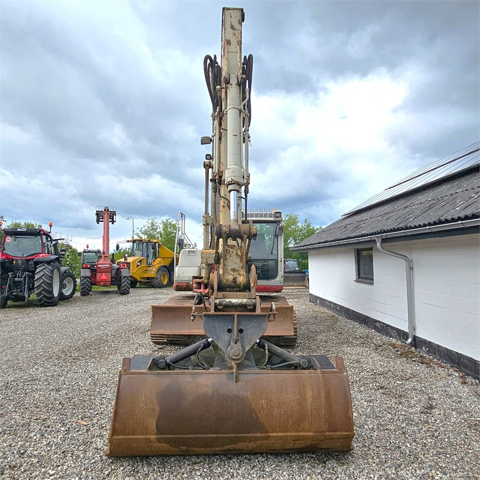 Crawler excavator Takeuchi TB1140: picture 7