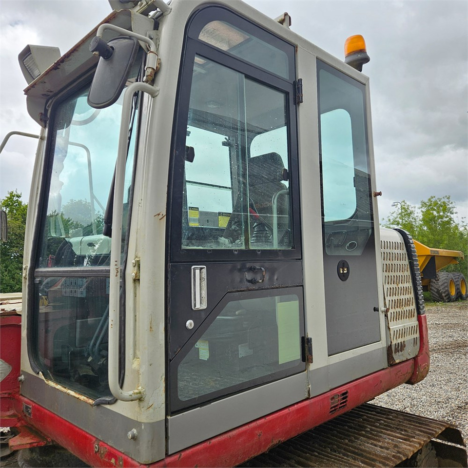 Crawler excavator Takeuchi TB1140: picture 9