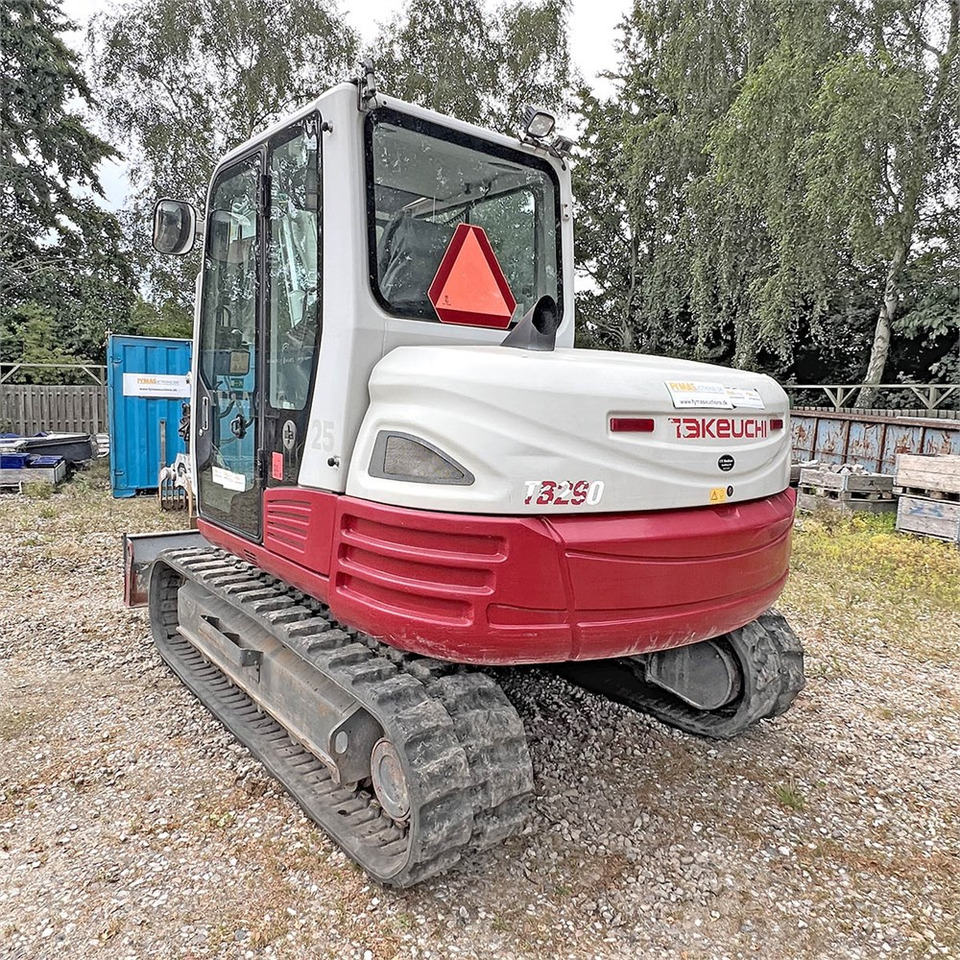 Mini excavator Takeuchi TB290: picture 11