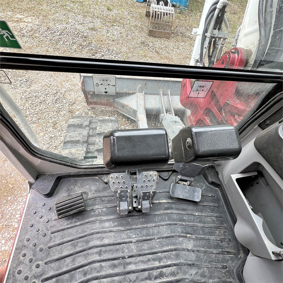 Mini excavator Takeuchi TB290: picture 24