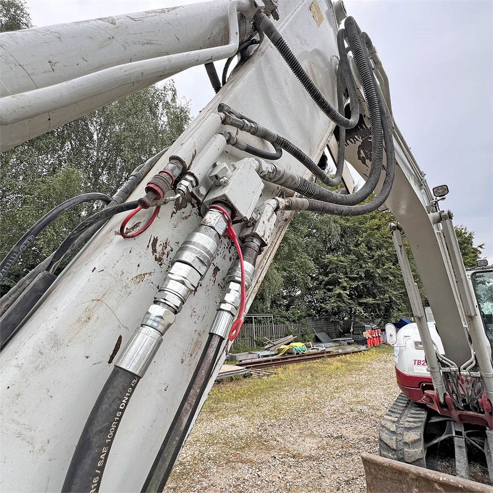 Mini excavator Takeuchi TB290: picture 39