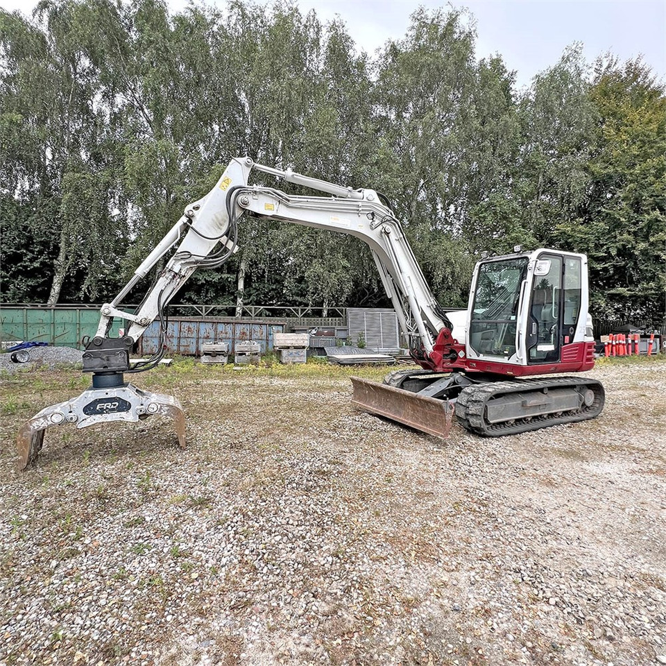 Mini excavator Takeuchi TB290: picture 12