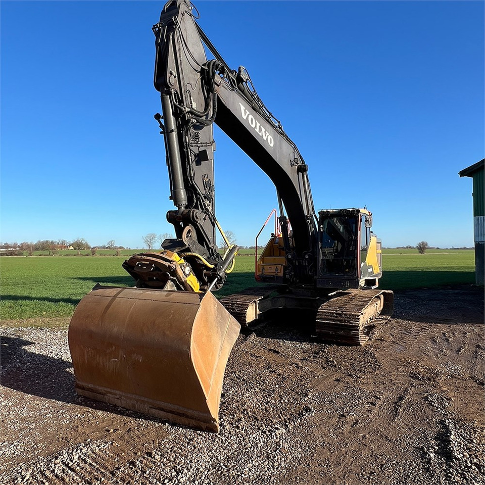 Crawler excavator Volvo EC250 EL: picture 15