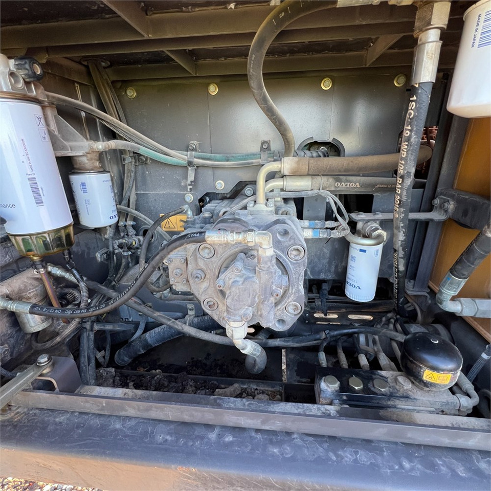 Crawler excavator Volvo EC250 EL: picture 38