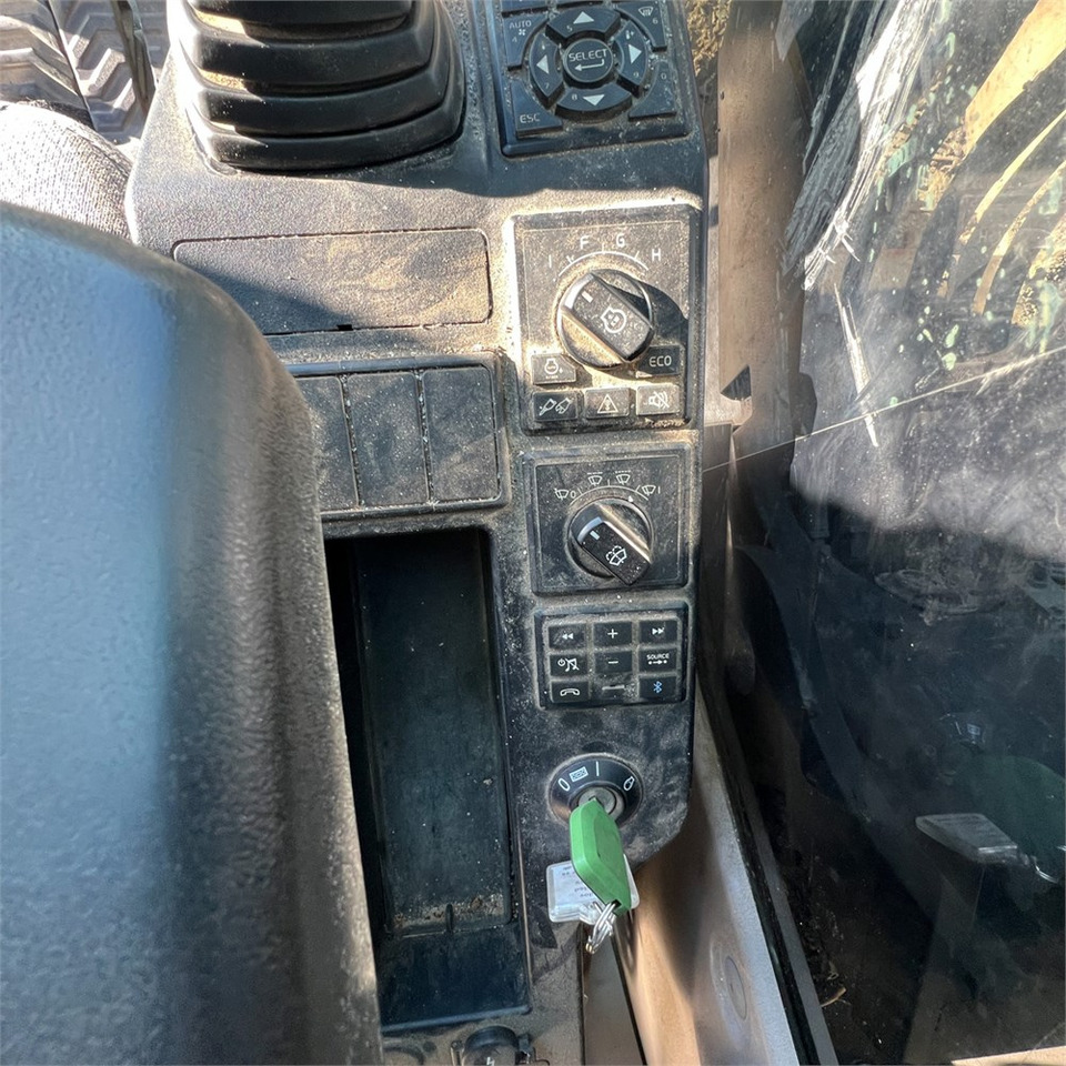 Crawler excavator Volvo EC250 EL: picture 23